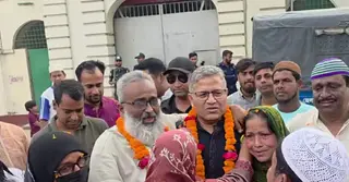 ভাঙ্গার ‘পুনর্বহাল আন্দোলনের’ সমন্বয়কের জামিনে মুক্তি; জেলগেটে বরণ করলেন এমপি বাবুল